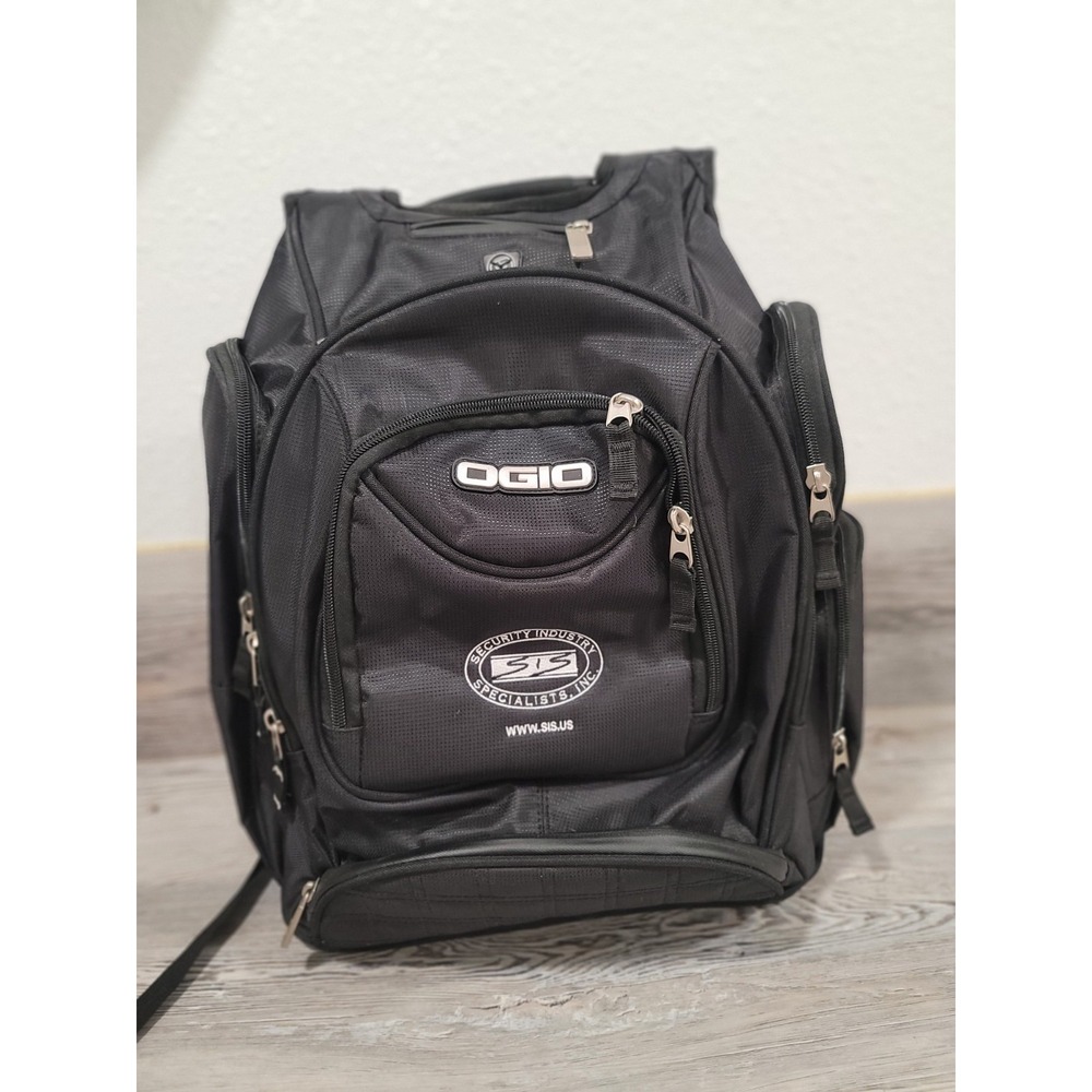 Ogio Metro 17" Laptop Backpack Black Padded Teck Bag Pocket Utility
